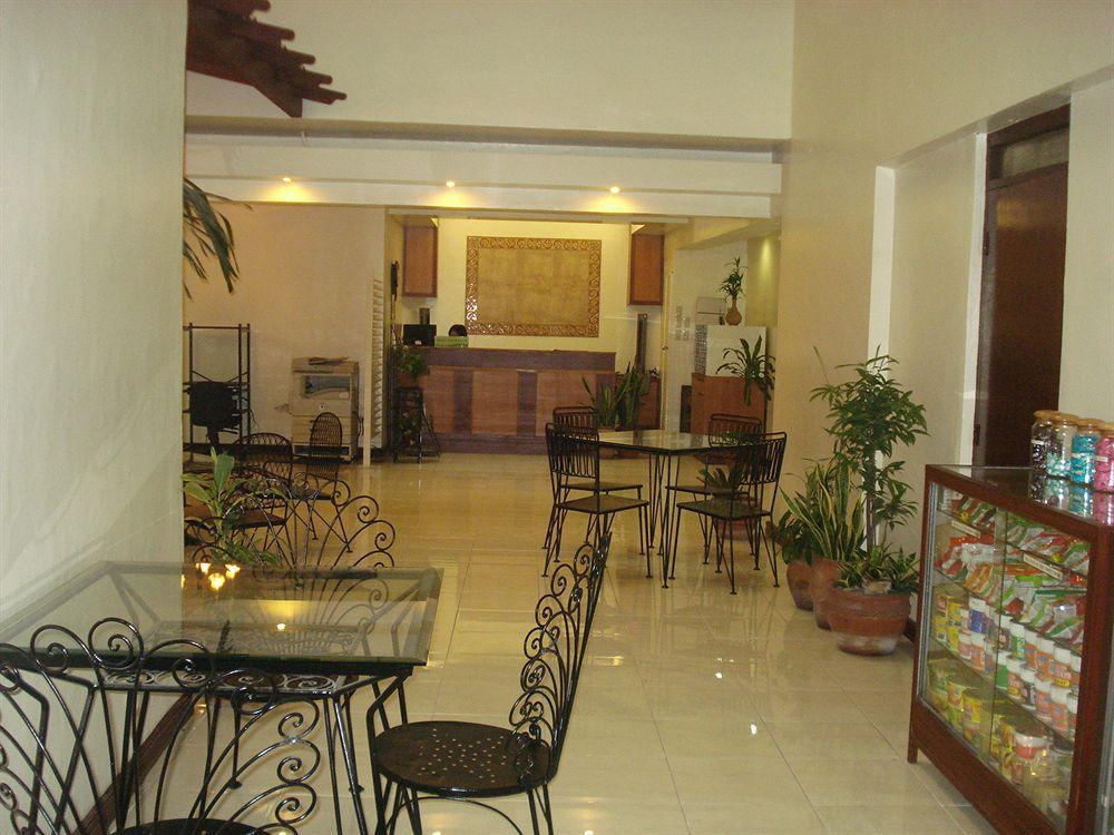 El Rico Suites Makati City Exterior foto